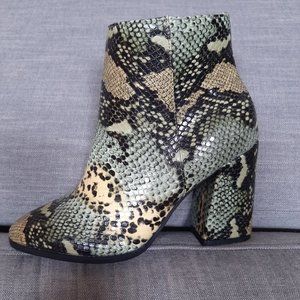 NWOT Snakeskin Look Boot in Green, Yellow, and Black Color Scheme